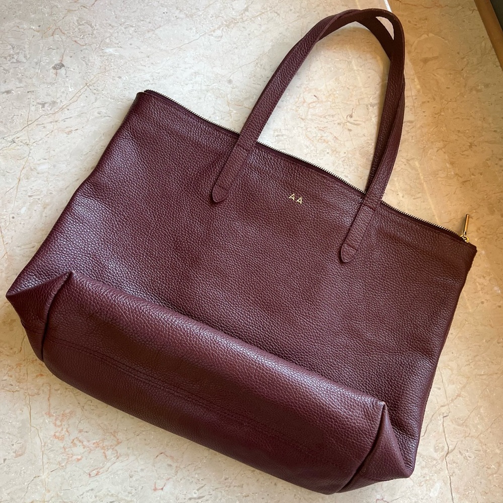 CUYANA Classic Leather Zipper Tote in Burgundy, Very Good Used Condition